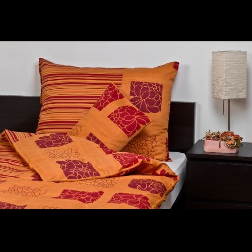 Virágos színű ágynemű garnitúra